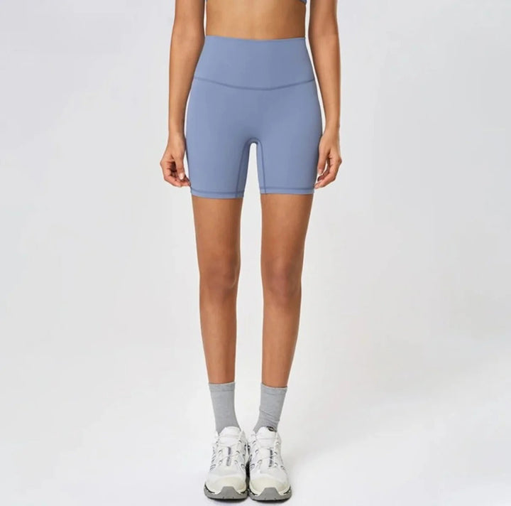 Damen Sportshorts, feuchtigkeitsableitend und dehnbar, für hohen Komfort beim Training.