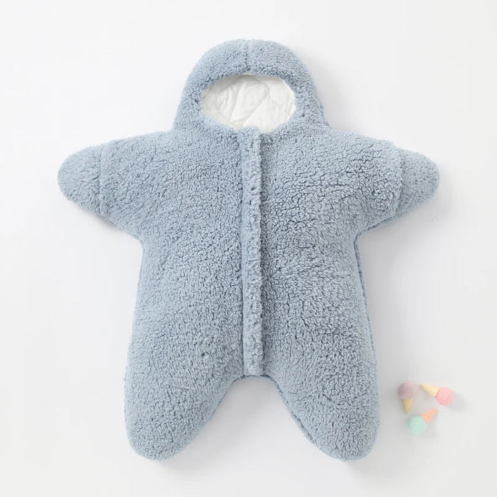 Originelles Babygeschenk: Weicher Babyschlafanzug mit Seesternen für Jungen & Mädchen.