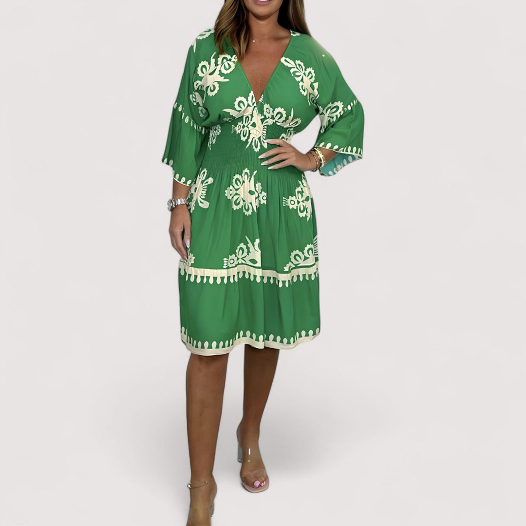 Atmungsaktives Damen Boho Freizeitkleid, bestickt und fließend, ideal für einen stilvollen Sommerlook.