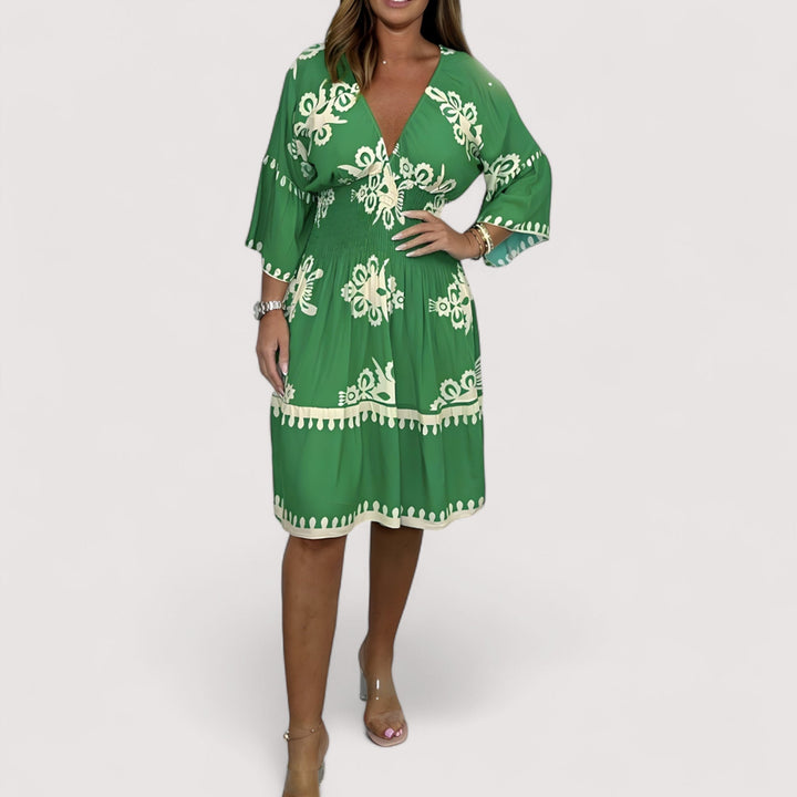Atmungsaktives Damen Boho Freizeitkleid, bestickt und fließend, ideal für einen stilvollen Sommerlook.