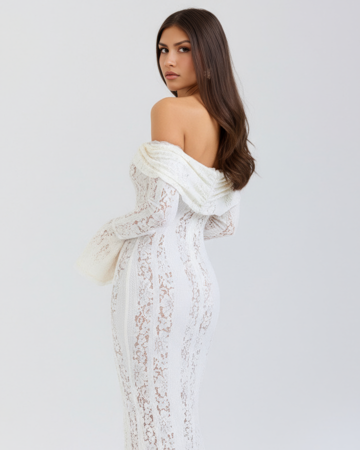 Modernes weißes Off-Shoulder Maxikleid für Damen, festlich, elegant und schulterfrei, langes Abendkleid.