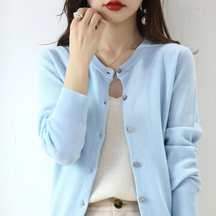 Bequemer Damen Strickcardigan, Langarm, mit Knopfverschluss, für entspannte Tage zu Hause.