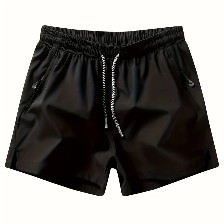 Rückansicht der bequemen Herren Freizeithose, ideal für sommerliche Outdoor-Aktivitäten.