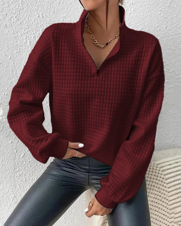 Eleganter grauer Damen Langarm-Strickpullover, vielseitig für den Herbst.