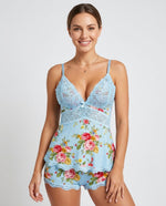 Hellblau mit Blumenmuster