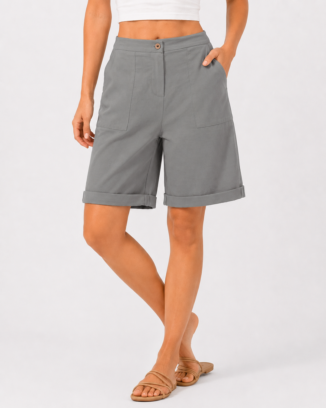 Legere Damen Weite Shorts für entspannten Sommer-Look. Perfekt für Alltag, Spaziergänge & Freizeitausflüge. Hoher Bund.
