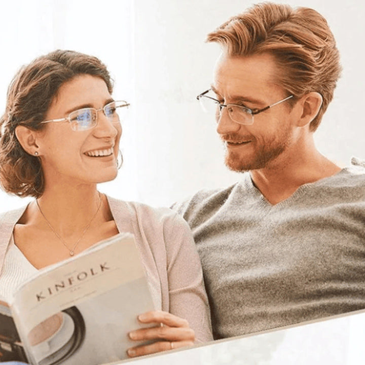 Komfortable SapphireView Gleitsichtbrille Unisex für scharfes Sehen auf alle Entfernungen, flexibel.