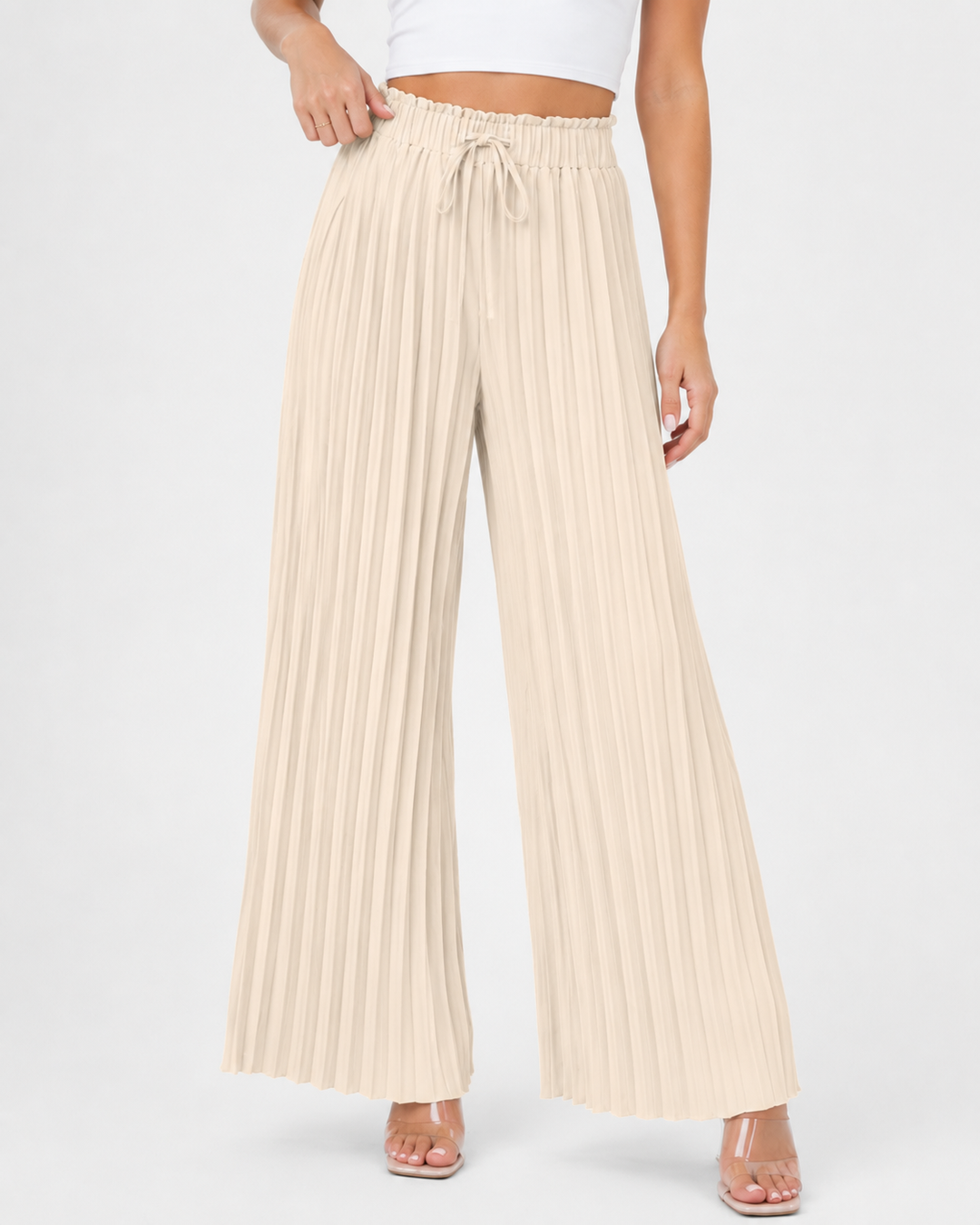 Fließende Damen Plisseehose mit weitem Bein für optimalen Komfort. Perfekte Freizeithose für den Sommerurlaub.