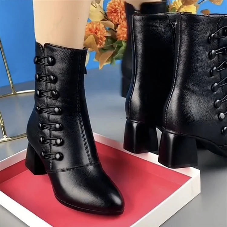 Eleganter Damen Ankle Boot mit bequemem Absatz. Klassische Stiefelette für Büro & Freizeit.