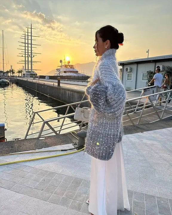 Stilvolle Damen Glitzerstrickjacke, luxuriöse Winterbekleidung in acht attraktiven Farben.