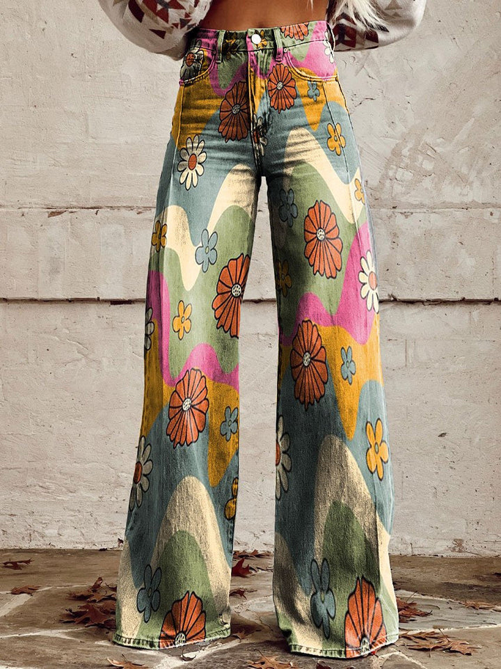 Fließende Musterhose für Damen. Elegant, bequem und mit einem ansprechenden Printdesign.