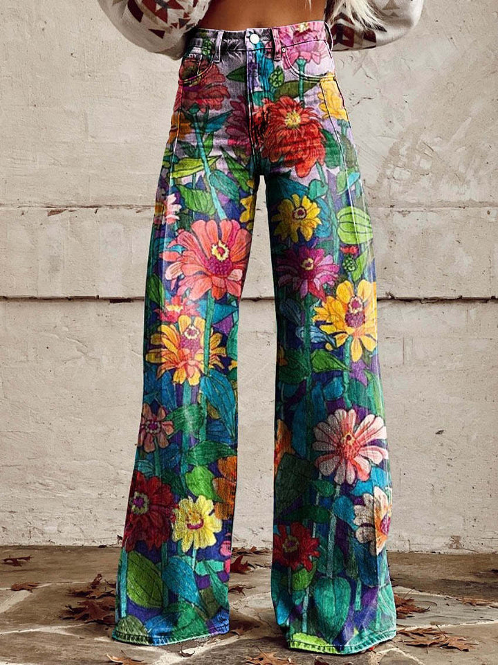 Musterhose für Damen mit hohem Tragekomfort. Fließende, weite Passform und schicker Print.