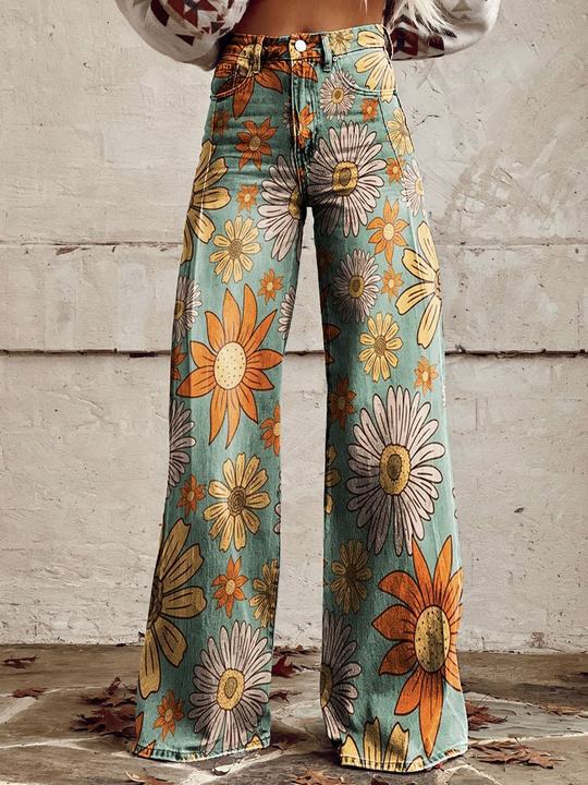 Trendige Freizeithose für Damen: Weite Beine, weicher Stoff und ansprechendes Printmuster.