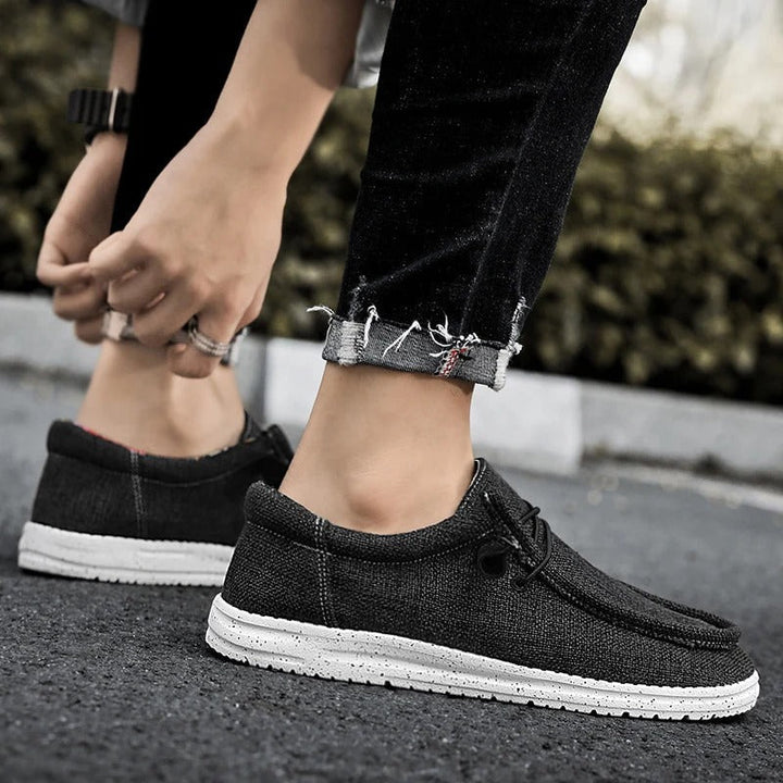 Aaron Herren Sneakers von oben. Modernes Design, komfortabel & stilvoll für jeden Anlass geeignet.