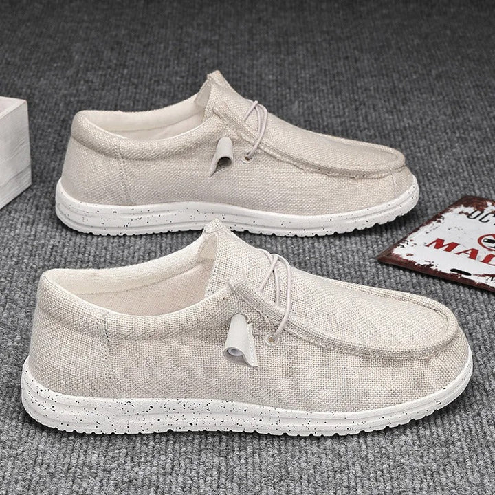 Rückansicht der Aaron Herren Sneakers. Elegante, bequeme Freizeitschuhe mit gutem Halt.