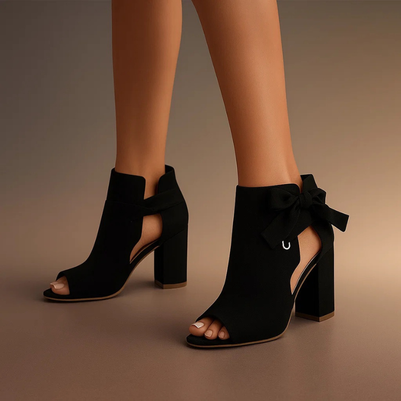 Komfortable Peep-Toe Pumps für Damen. Stylische Damenschuhe mit Blockabsatz, ideal für Business & elegante Events.
