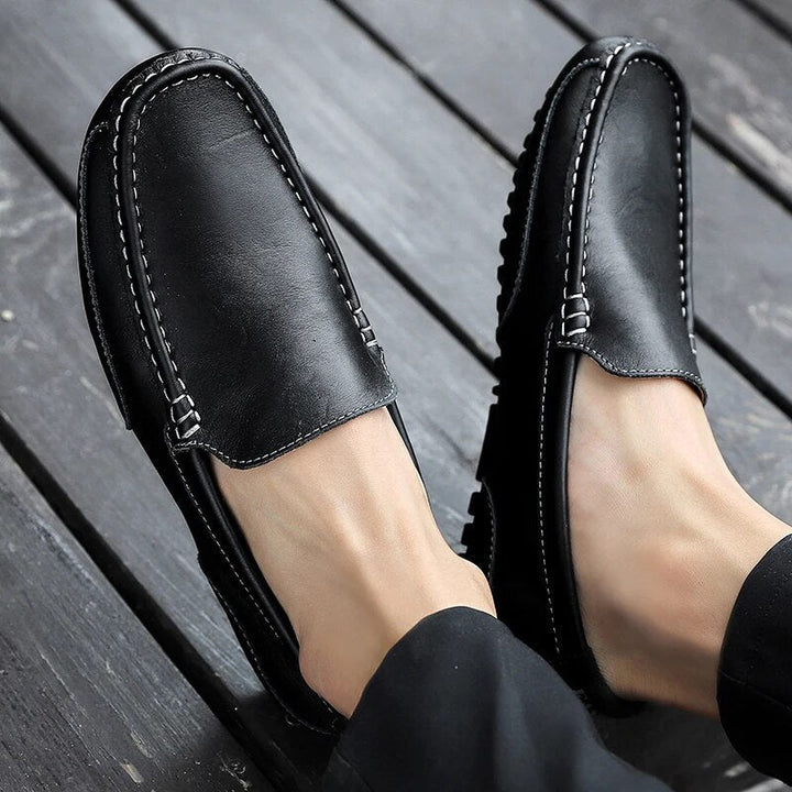 Moderne Herren Loafers, elegante Slipper, bequem für den täglichen Gebrauch.