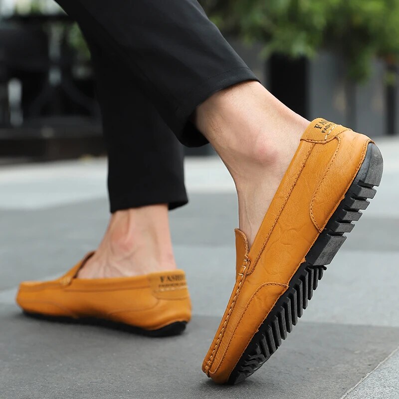 Herren Loafers: Atmungsaktive Slipper, elegant & komfortabel für Büro & Freizeit.
