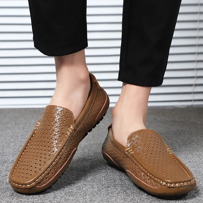 Herren Bequemschuhe: Loafers, elegant und atmungsaktiv, für lange Tage im Büro.