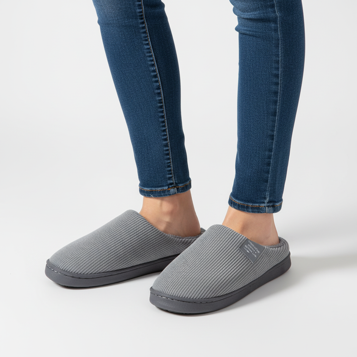 Gemütliche RibComfy Damen Hausschuhe mit Antirutschsohle. Ideal als Winterschuhe für Zuhause.