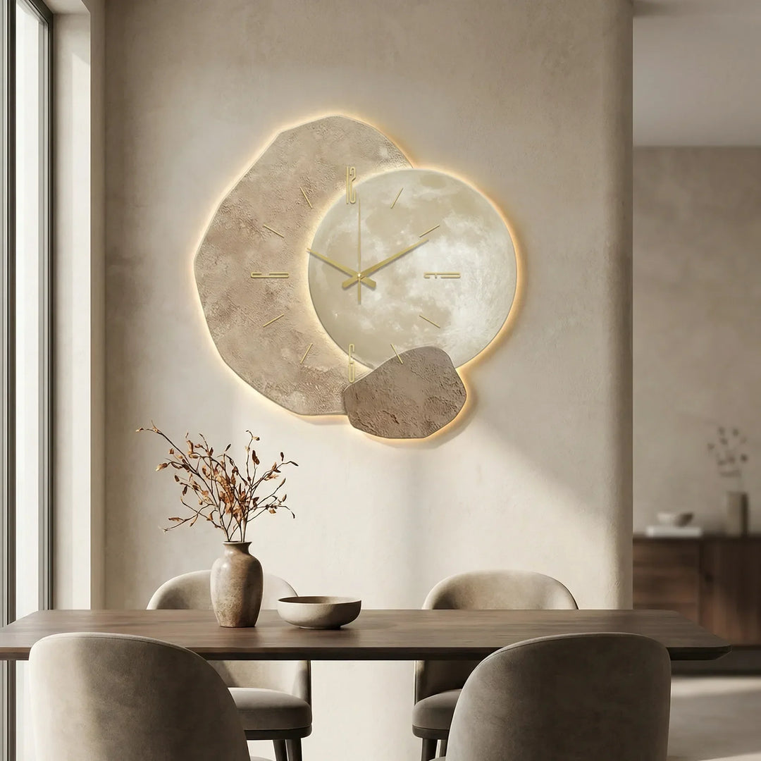 Asymmetrische LED-Wanduhr mit Stimmungslicht. Geräuschlose, moderne Designuhr, ideal für Wohnzimmer und Schlafzimmer.