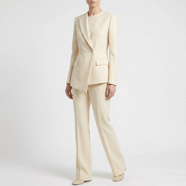 Suzanne Hosenanzug für Damen. Moderner, asymmetrischer Schnitt für einen stilvollen Business-Look. Frühling/Herbst.