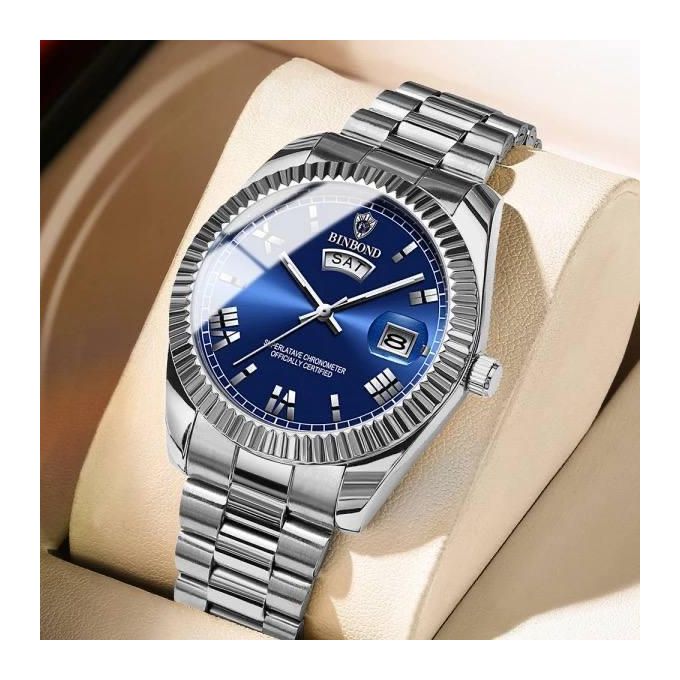 Zeitlose Herren-Luxusuhr mit automatischem Uhrwerk. Edle Armbanduhr aus Edelstahl, symbolisiert Eleganz & Präzision.