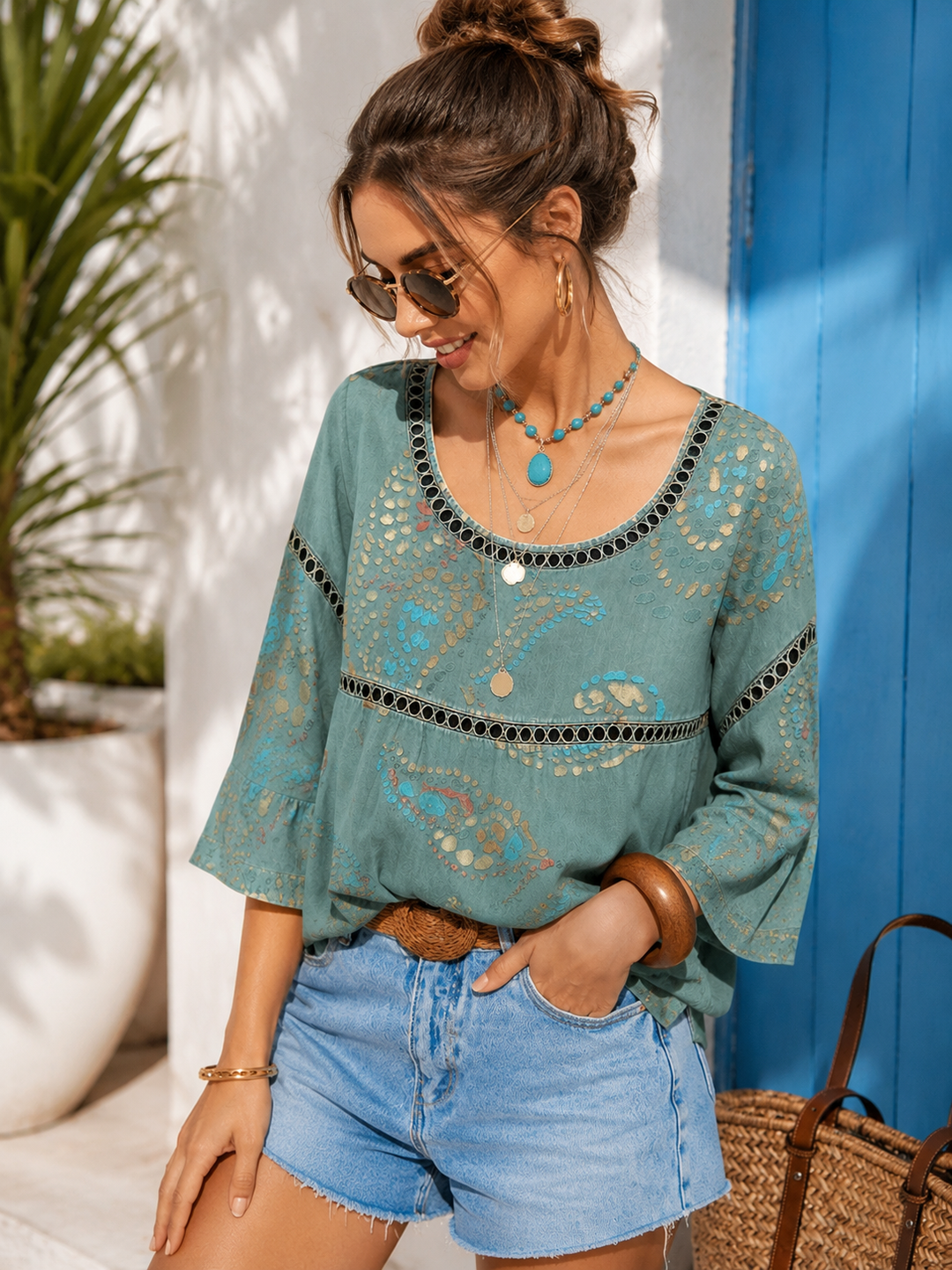 Damen Vintage Freizeitbluse mit gemustertem Design, Dreiviertelärmeln und Spitze. Bequem für Alltag & Frühling.