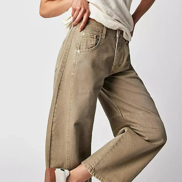 Moderne Damenjeans im Relaxed Fit, High Waist und Baggy Style, Komfort für jeden Tag.