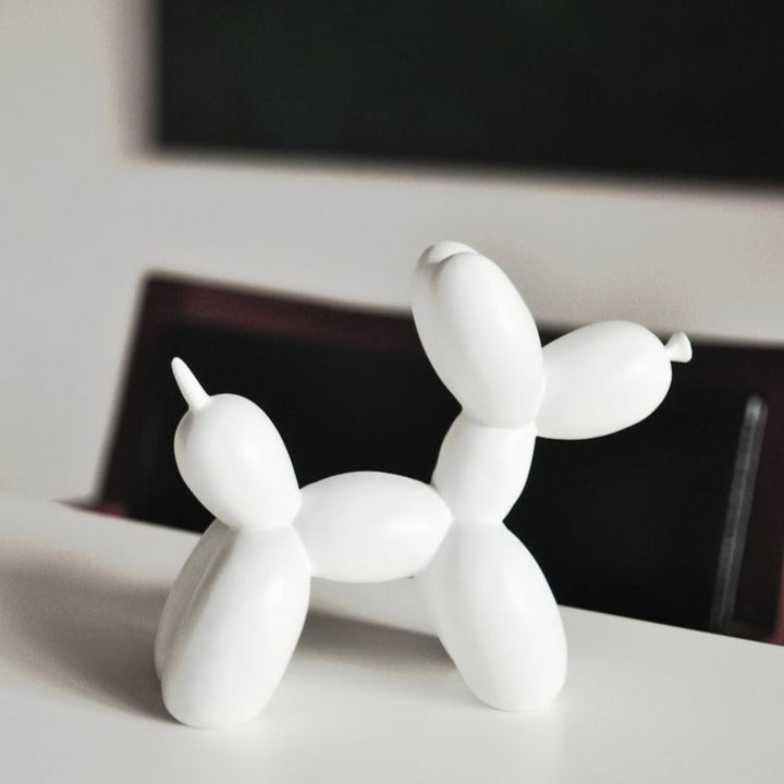 Glänzende Ballonhund Skulptur, modernes Wohndekor für Wohnzimmer & Büro, verspieltes Designobjekt.