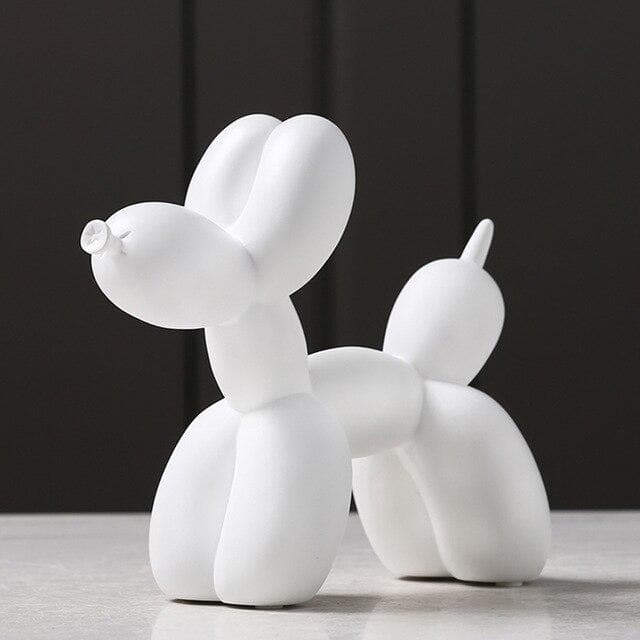 Verspielter Ballonhund als Wohnzimmer-Skulptur, ein charmantes, modernes Dekorationsobjekt.