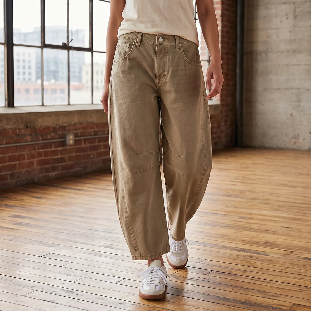 Damen Barrel Jeans Lorene in Khaki mit hoher Taille, modischer, weiter Passform für stilvolle Herbst-Looks.