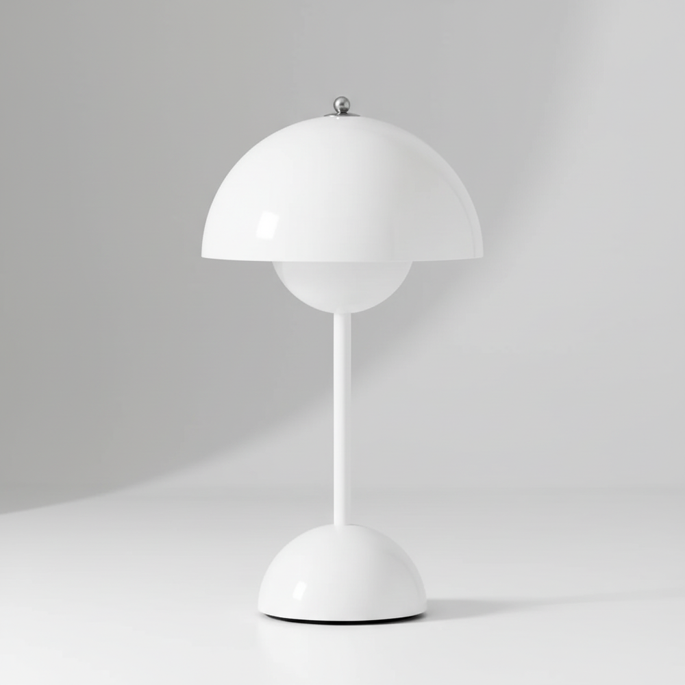 Farbige LED Touch Lampe MoodSphere als dekoratives Stimmungslicht. Ideal für modernes Ambiente im Wohnzimmer.