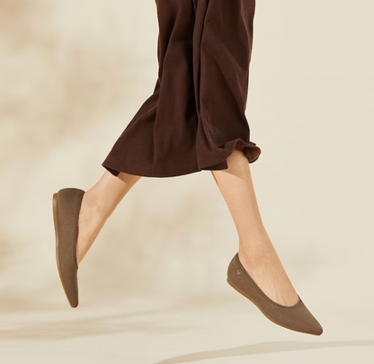 Schwarze Mila Ballerinas, bequeme Damenschuhe für den Alltag, elegant & vielseitig kombinierbar.