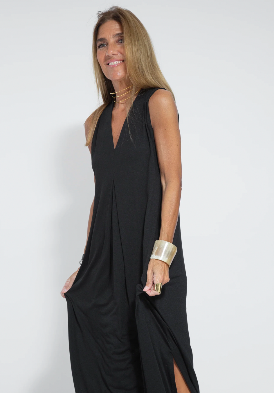 Business- & Freizeit-Zweiteiler für Damen: Elegantes Kleid mit Weste für einen stilvollen Alltags-Look.