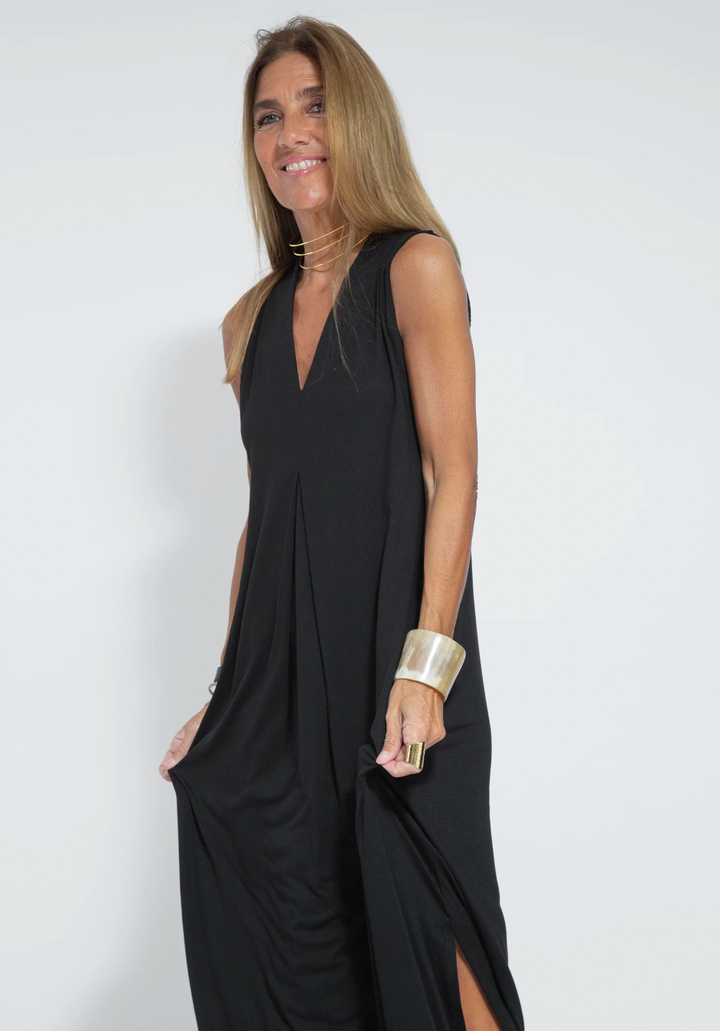 Business- & Freizeit-Zweiteiler für Damen: Elegantes Kleid mit Weste für einen stilvollen Alltags-Look.