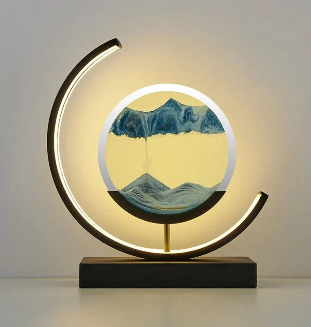 Elegante Sandkunst Designlampe mit bewegtem Sand für einzigartige Ästhetik. Perfekt als Stimmungslicht.