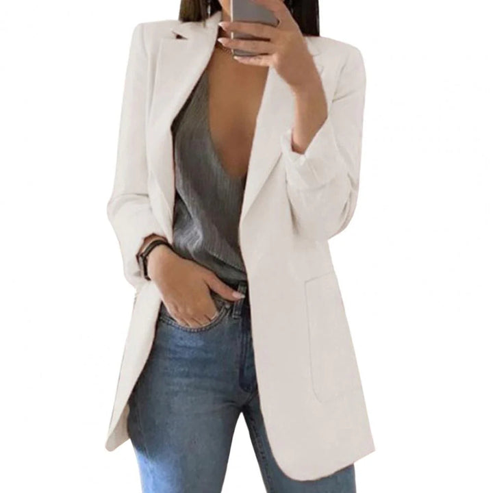 Moderner Damen Blazer, langer Schnitt, offene Front. Eleganter Business- oder Freizeit-Look, tailliert und stilvoll.