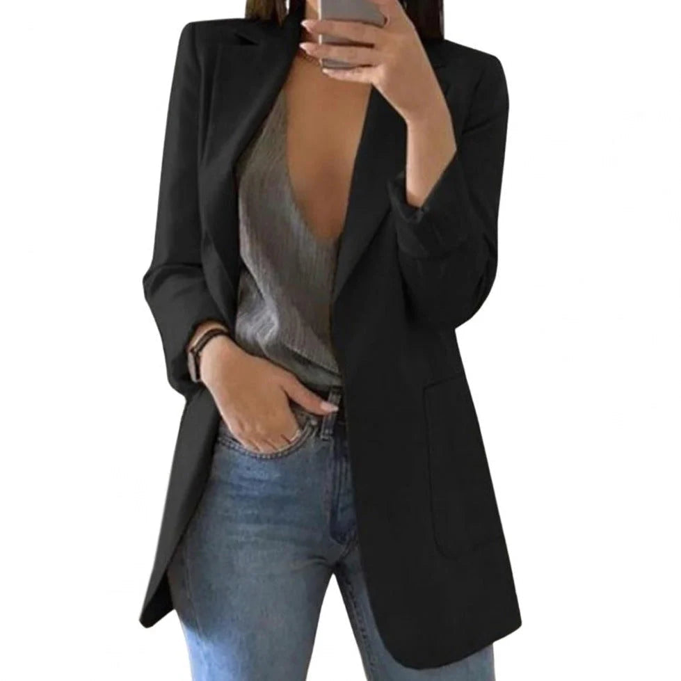 Eleganter Damen Blazer mit langem Schnitt und offener Front, perfekt für Business und Freizeit. Stilvolle Damenmode.