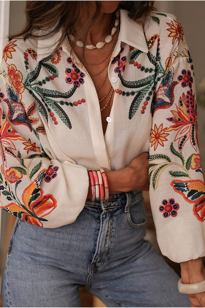 Elegante Damen Bluse im Bohemian-Stil mit floraler Stickerei, V-Ausschnitt und langen Ärmeln für Frühling/Sommer.