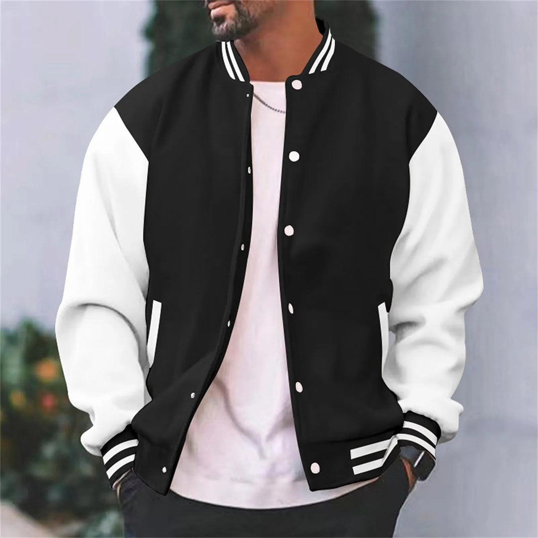 Herren Bomberjacke im College-Stil, blau mit weißen Ärmeln, ideal für lässige Frühlingslooks.