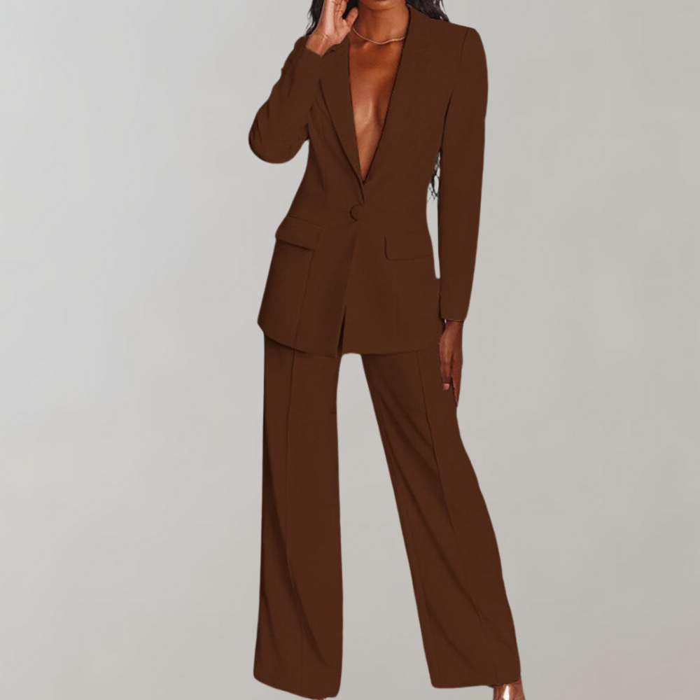 Hochwertiges Damen-Blazer-Hosenset, weich & komfortabel zu tragen, für stilvolle Auftritte.