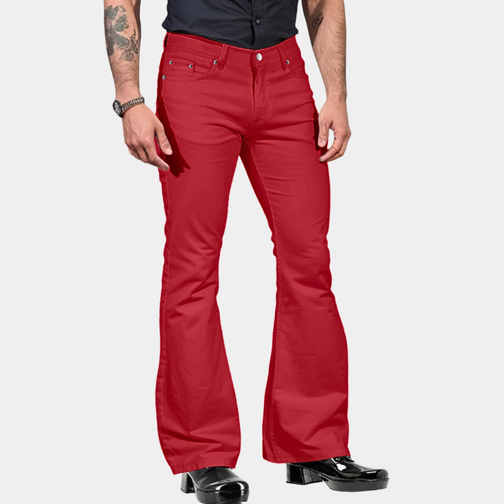 Stilvolle Herrenmode: Retro-Schlaghose für Frühling & Herbst. Eine komfortable Vintage-Hose, ideal für Casual-Looks.