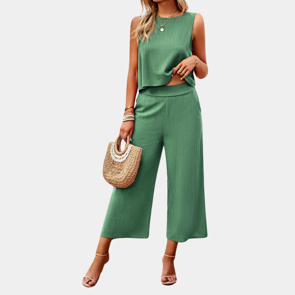 Stylischer Damen Zweiteiler für den Sommer: fließendes Top & bequeme weite Hose. Ideal für Urlaub & Freizeit.