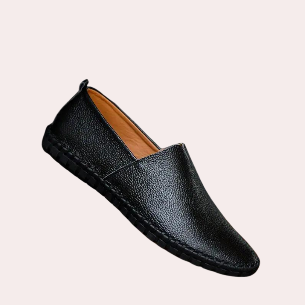 Bequeme Herren Slipper, ideal für entspannte Sommertage. Stilvolle Freizeitschuhe für lässige Sommerlooks.