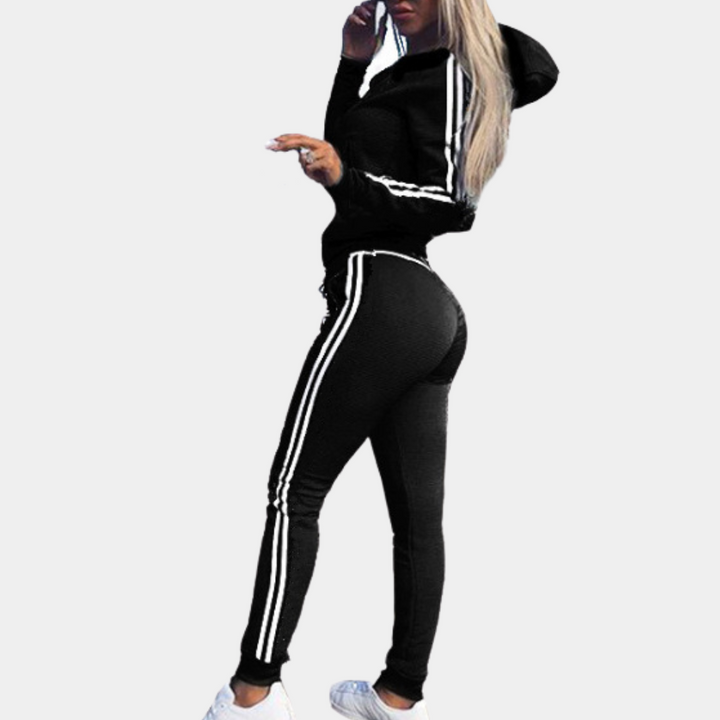 Komfortabler Damen Tracksuit: stilvoller zweiteiliger Jogginganzug für Frauen, perfekt als Sportbekleidung oder Loungewear.