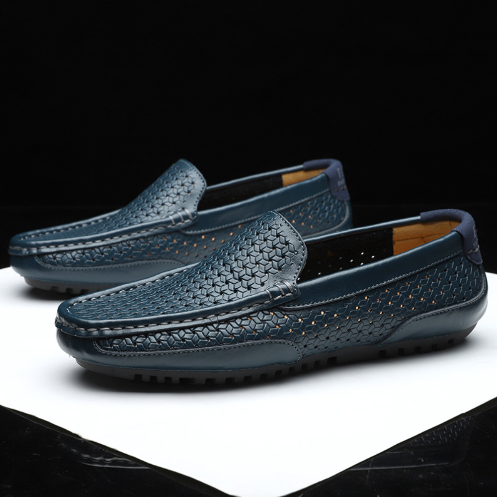 Herren Luxus-Slipper in Braun, atmungsaktiv, ideal für Sommer und Freizeit. Bequeme & leichte Sommerschuhe für Stil.