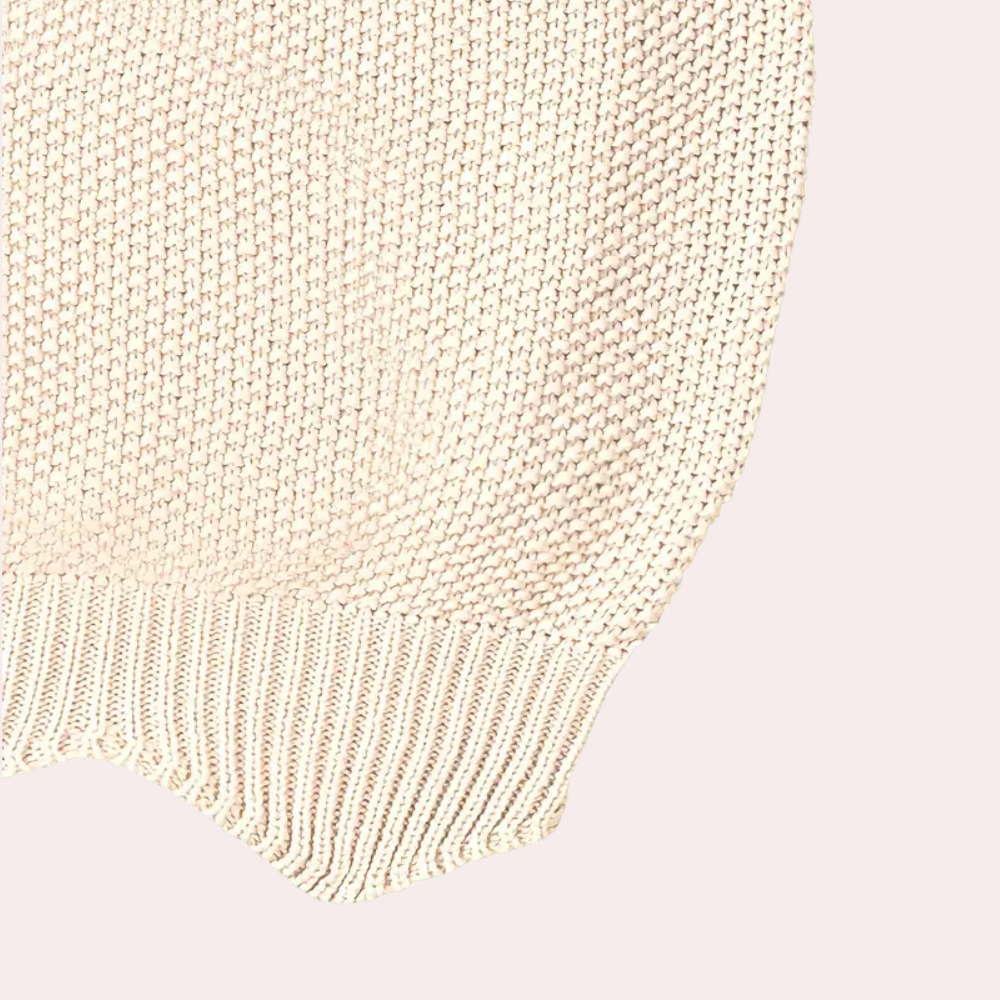 Komfortabler Damen Cardigan, hüftlang gestrickt, ideal als stilvolle Ergänzung für Ihr Outfit.