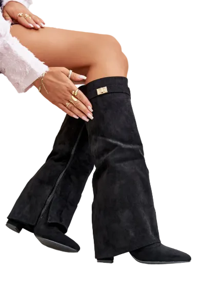 Stilvolle, kniehohe Damenstiefel mit stabilem Blockabsatz. Elegante und modische Schuhe für jede Gelegenheit.