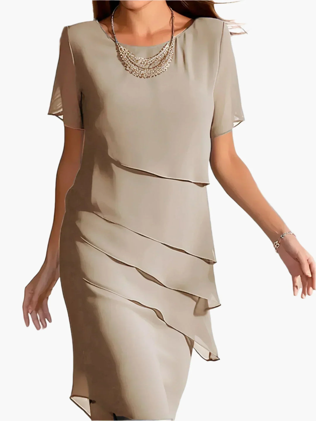 Schickes Damen Stufenkleid, ideal als elegantes Abendkleid für einen besonderen Auftritt und Feste.